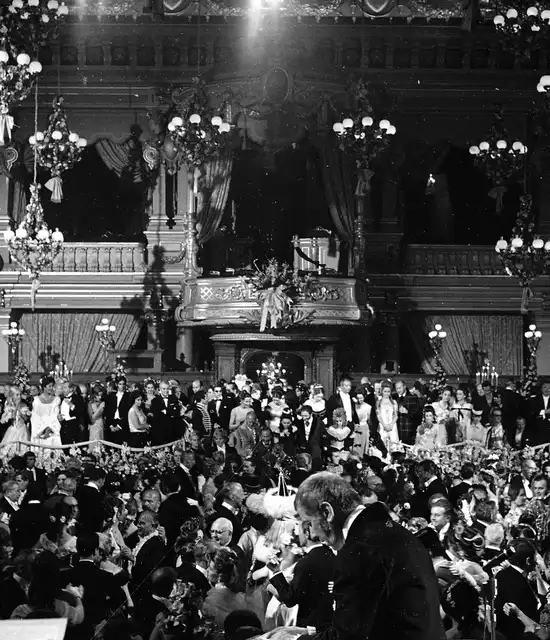 Bal du II° Empire / Bal du centenaire - Salle Garnier Casino de Paris - 1966 - Monaco