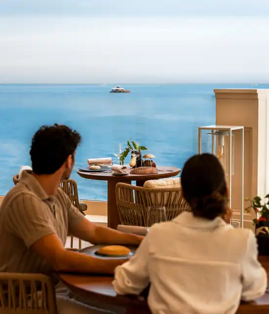 Monte-Carlo Bay Hotel & Resort Couple 2