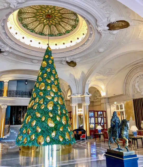 Hotel de Paris Monte-Carlo Sapin de Noel Chopard 2018 Decorations
