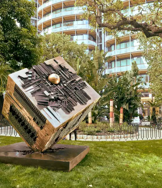 Pomodoro by François Fernandez