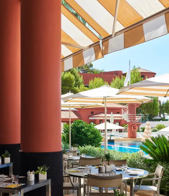 Monte-Carlo-Beach-Restaurant-Le-Deck-2020