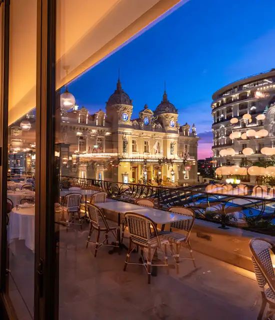 Café-de-paris-Monte-Carlo-2023-terrasse-nuit