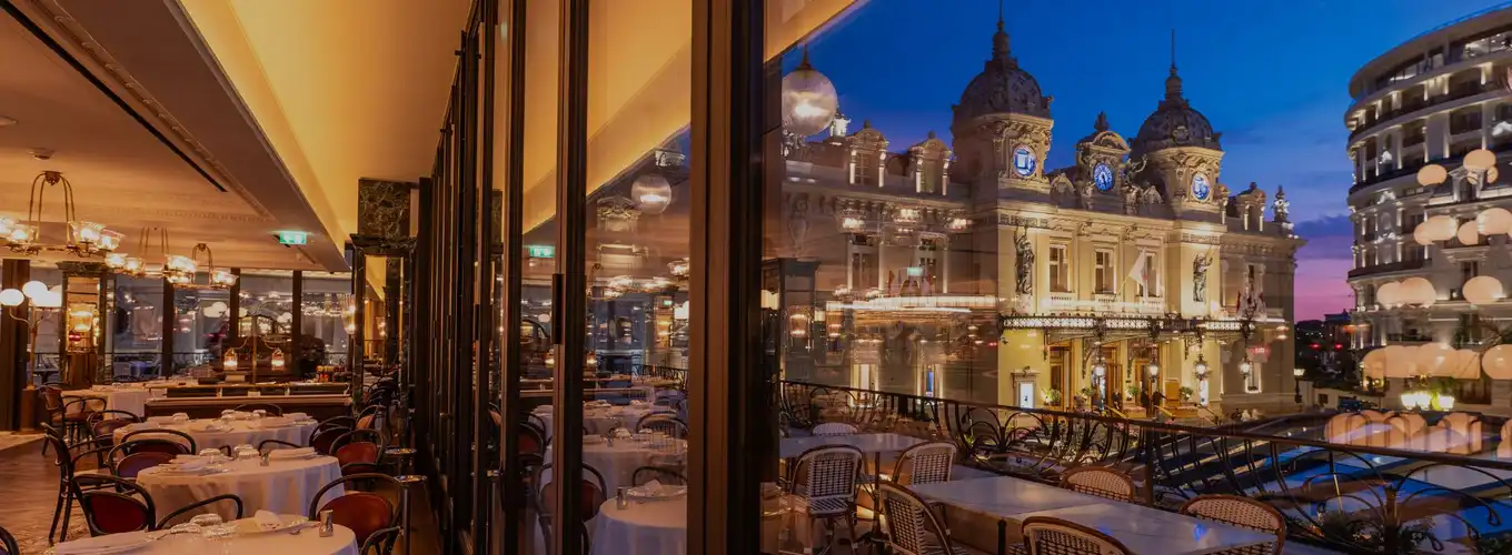 header-cafe-de-paris-terrasse-nuit-2023