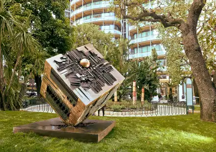 Pomodoro by François Fernandez