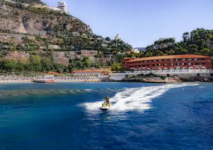 monte-carlo-beach-activites-nautiques