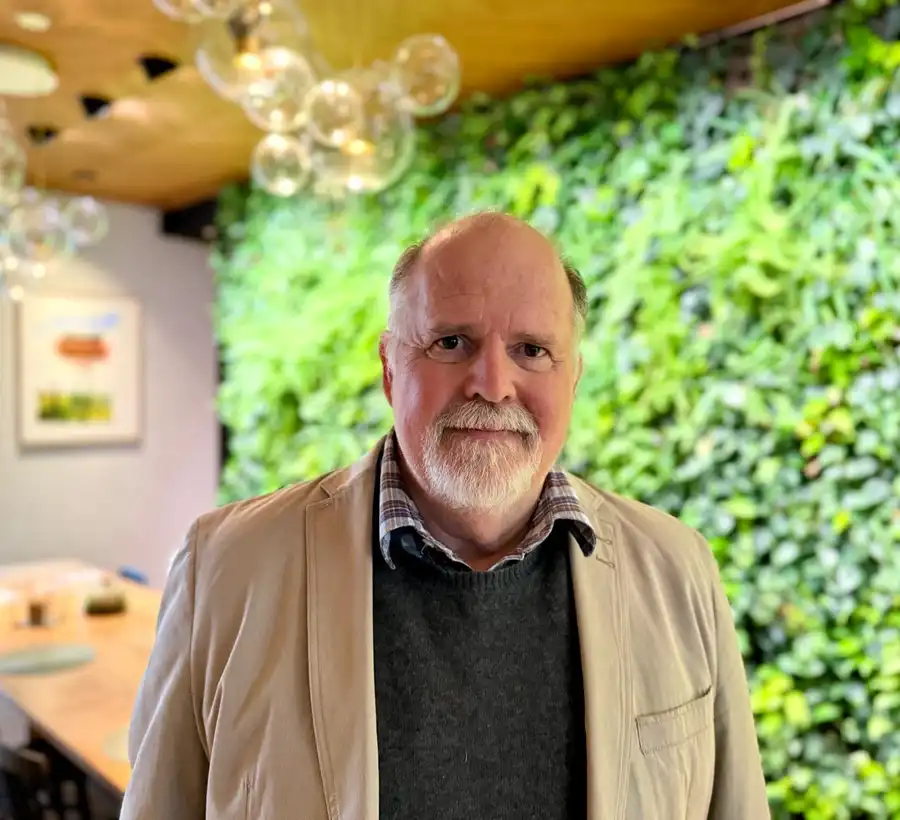 Bradley Cox - Green Globe - Monte-Carlo Société des Bains de Mer