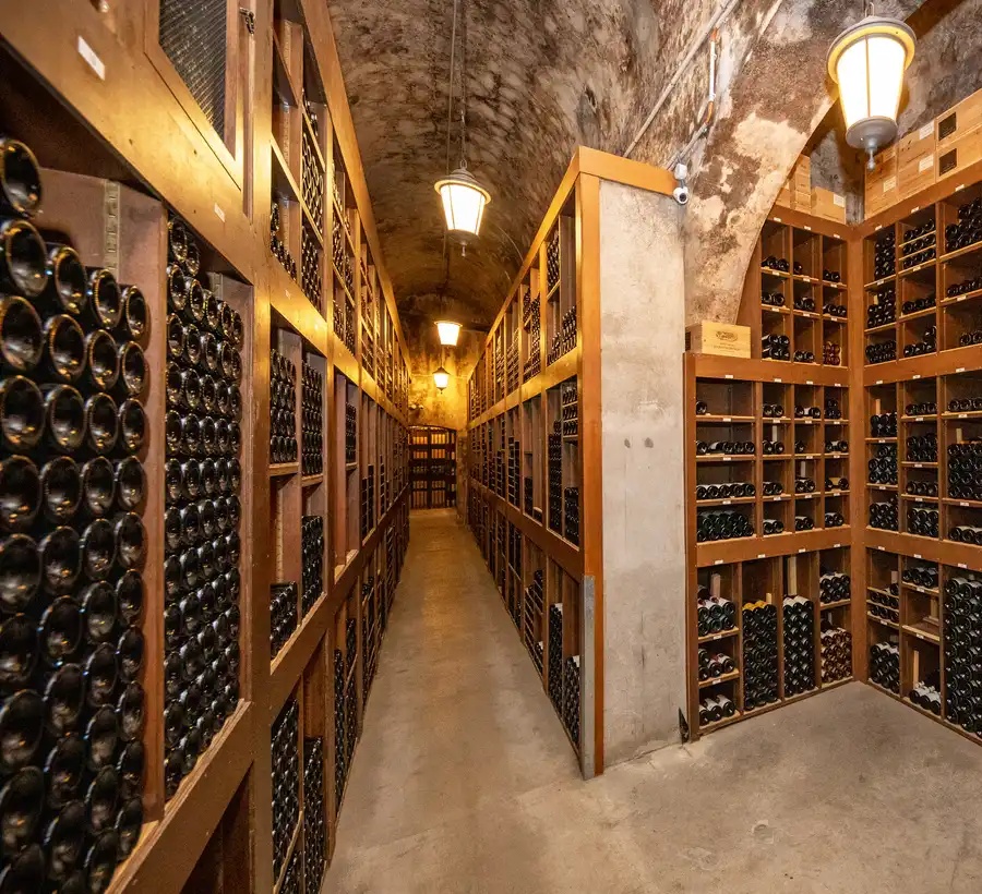 caves-hotel-de-paris