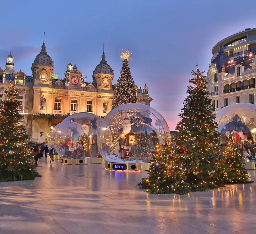 place-du-casino-décorations-noel-2023-monaco-monte-carlo