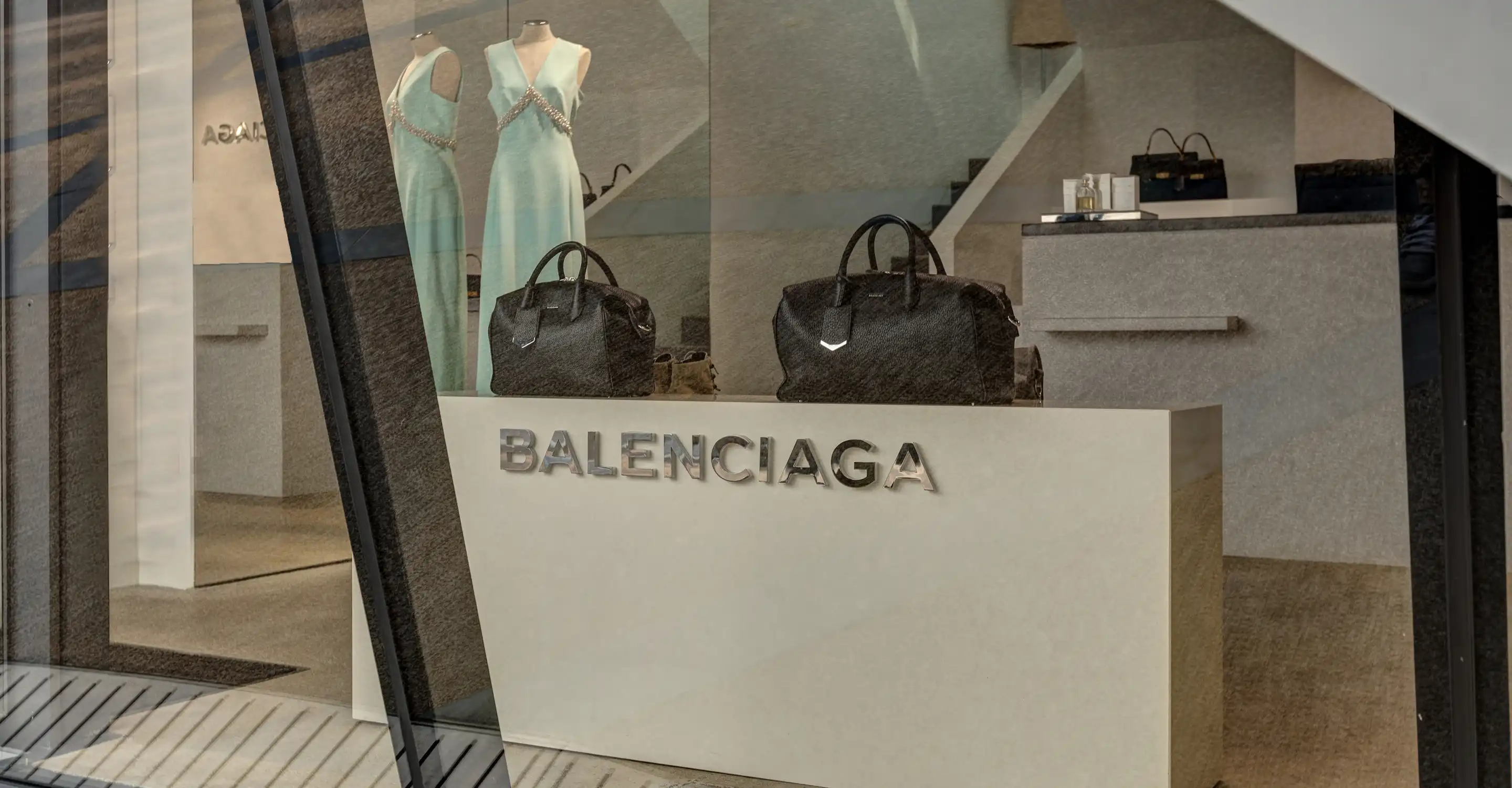 magasin balenciaga espagne
