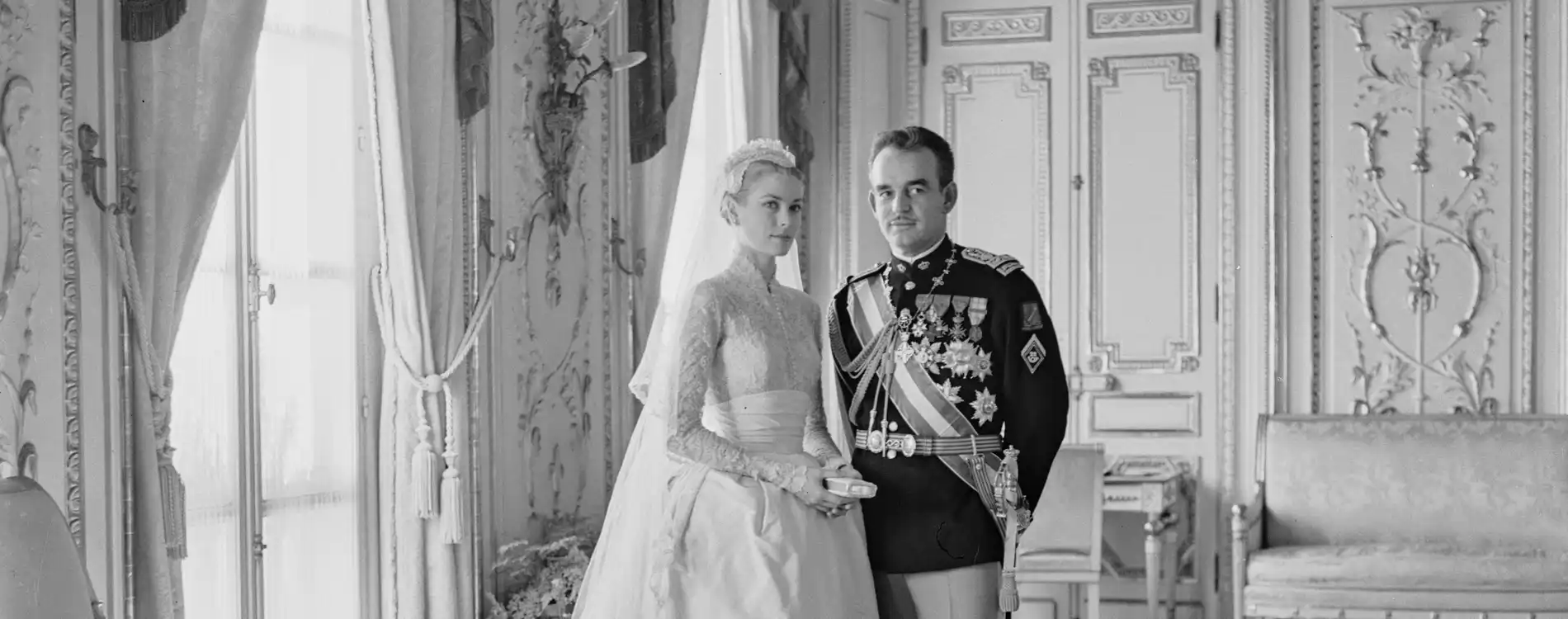 Il giorno del matrimonio religioso del Principe Rainier III e della Principessa Grace.