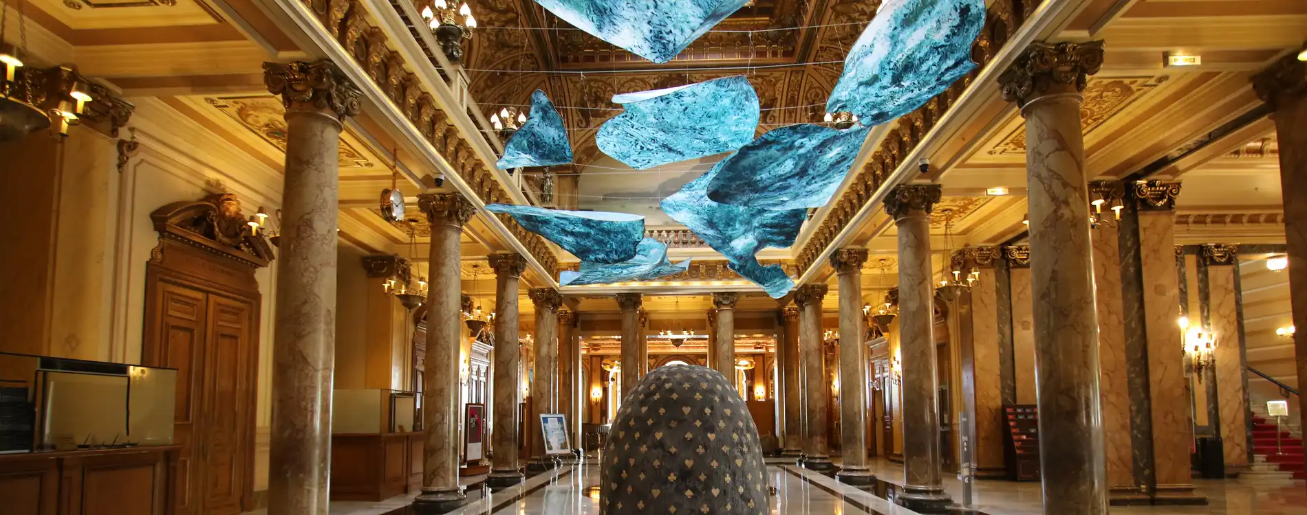 Casino-de-Monte-Carlo-Atrium-Installation-"Bleu Sel"