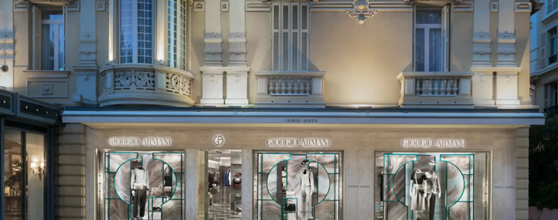 giorgio-armani-facade-monaco