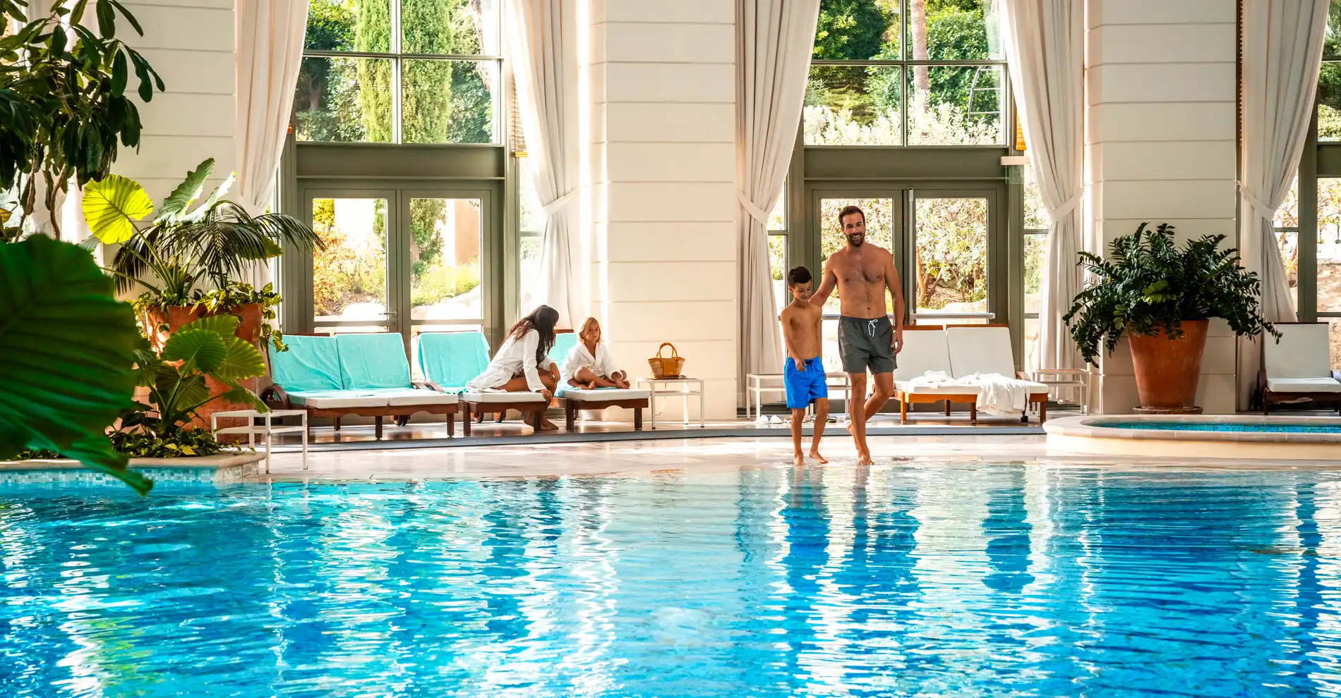 Pool - Monte Carlo Bay Hotel & Resort 