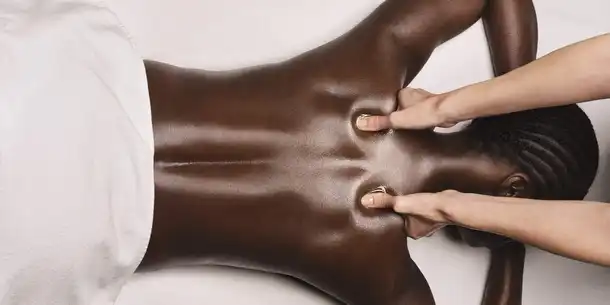 Spa Clarins - Massage Dos Soulagé