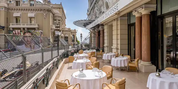 Grand-Monaco-Prix-Louis-XV-Hotel-de-Paris-Monte-Carlo