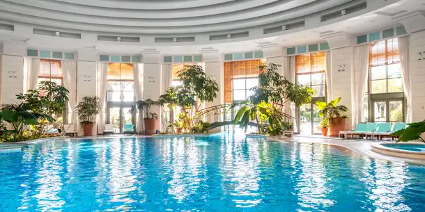 Piscine intérieure - MCBay 