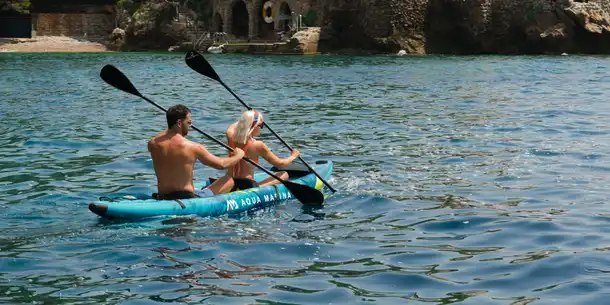 monte-carlo-beach-monaco-kayak