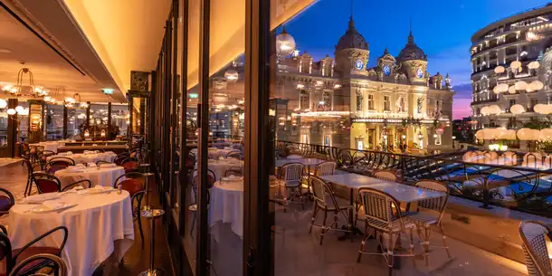 Café-de-paris-Monte-Carlo-2023-terrasse-nuit
