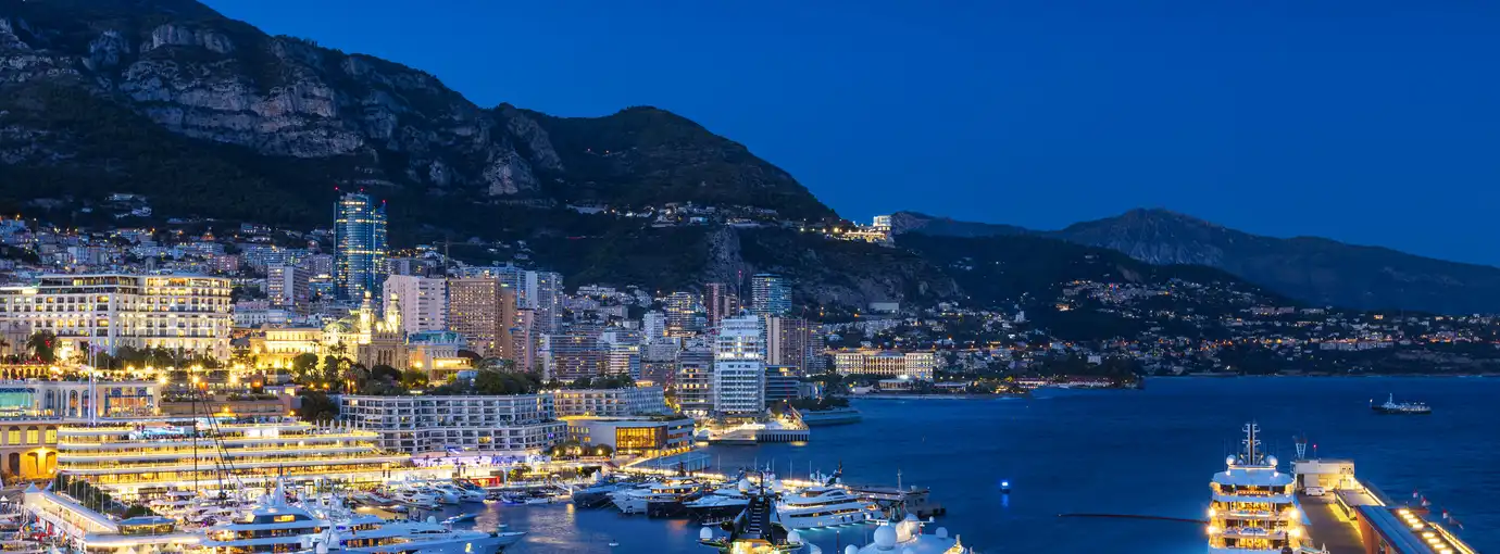 Monaco sur la côte méditerranéenne